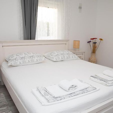 Apartment Kravica Любушки Екстер'єр фото