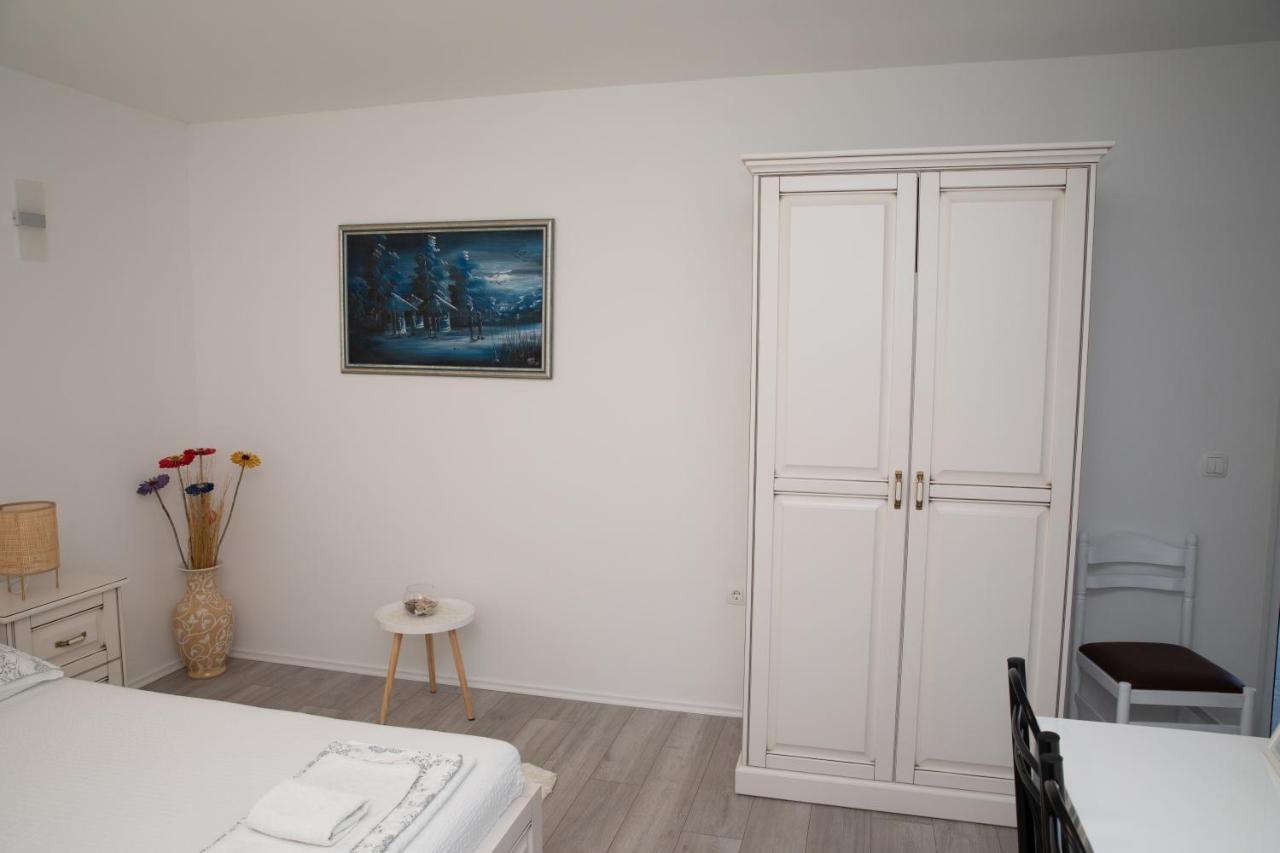 Apartment Kravica Любушки Екстер'єр фото