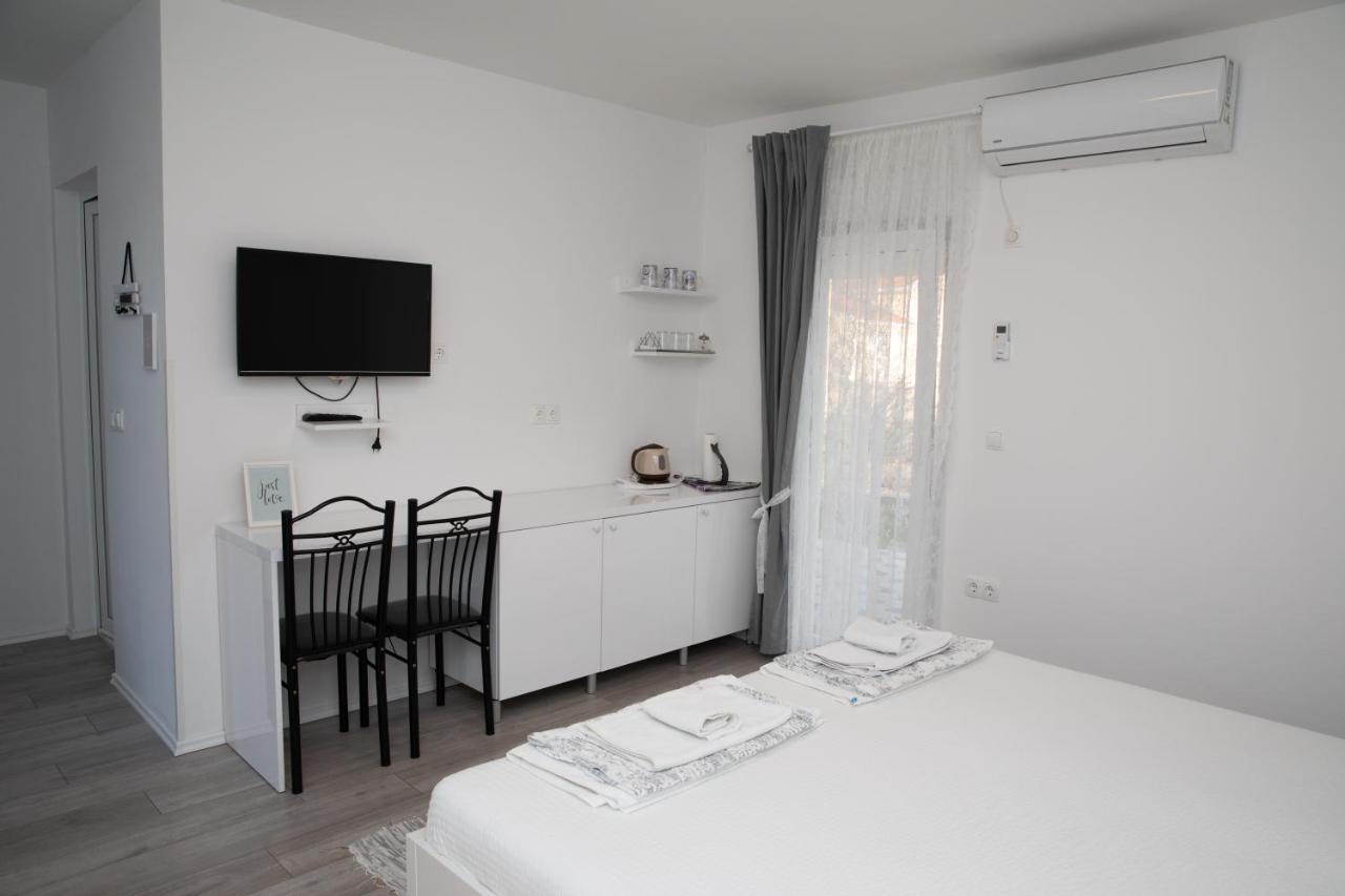 Apartment Kravica Любушки Екстер'єр фото