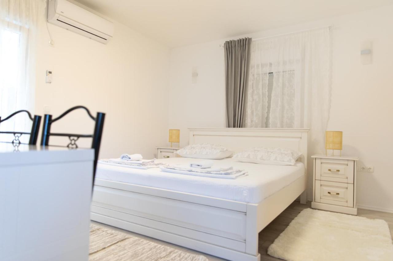 Apartment Kravica Любушки Екстер'єр фото