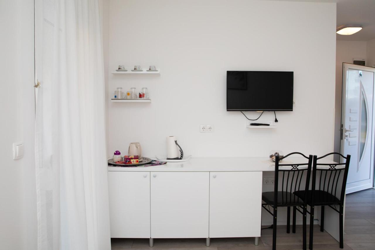 Apartment Kravica Любушки Екстер'єр фото